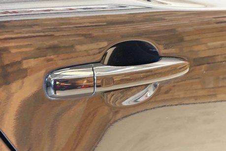 Volvo V40 2.0 T5 R-Design Pro Hatchback 5dr Petrol Auto Euro 6 (s/s) (245 ps) 67