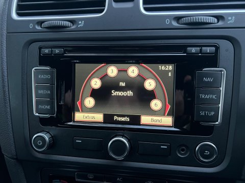 Volkswagen Golf SE TSI DSG 55