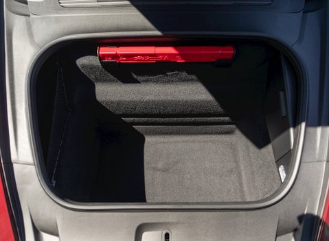 Porsche 911 (992) Targa 4S Heritage Design Edition 36