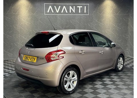 Peugeot 208 1.6 VTi Allure Hatchback 5dr Petrol Auto Euro 5 (120 ps) 8