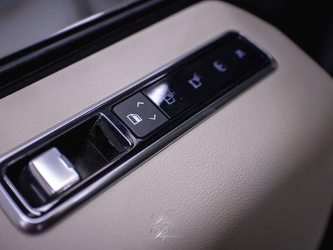 Land Rover Range Rover 3.0 Range Rover Vogue SDV6 Auto 4WD 5dr 46