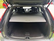 Volvo XC60 2.0 XC60 R-Design B5 MHEV Auto 5dr 47