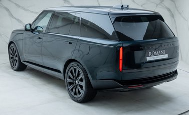 Land Rover Range Rover P440e AUTOBIOGRAPHY LWB 12