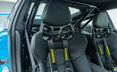 Porsche 911 GT3 (991.2) 15