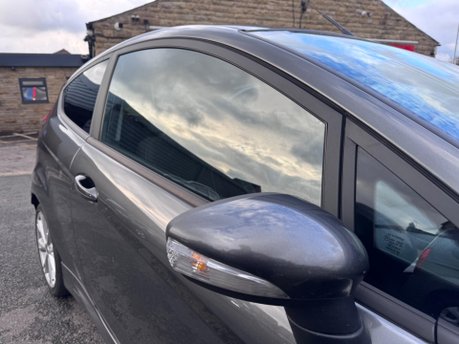 Ford Fiesta ZETEC S 10
