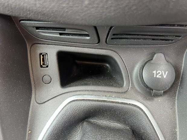 Ford Transit Courier SWB L1H1 Low Roof Sport Air Con Alloys Sensors Cam EURO 6 NO VAT 27