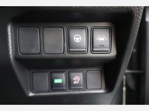 Nissan Qashqai 1.3 Qashqai Tekna DiG-T Semi-Auto 5dr 46