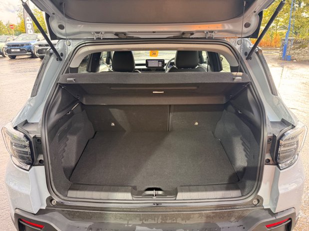 Jeep Avenger SUMMIT 11