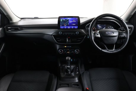 Ford Focus TITANIUM X 41