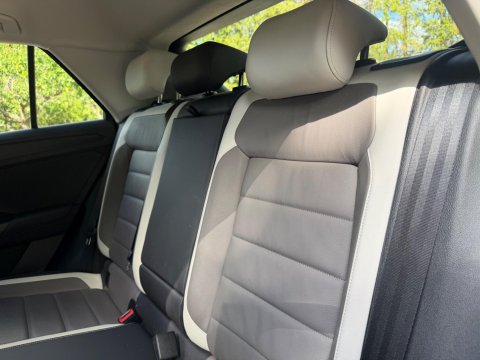 Volkswagen T-Roc 1.5 TSI EVO SEL Euro 6 (s/s) 5dr 26