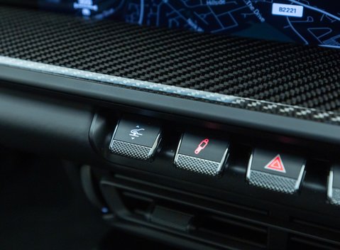 Porsche 911 GT3 TOURING (992) 21