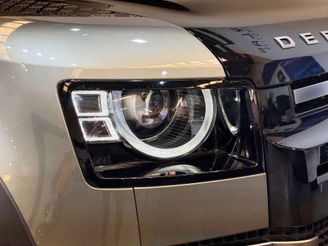Land Rover Defender 3.0 P400 MHEV X SUV 5dr Petrol Auto 4WD Euro 6 (s/s) (400 ps) 31