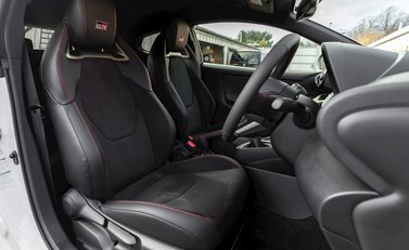 Toyota GR Yaris Circuit Pack 12