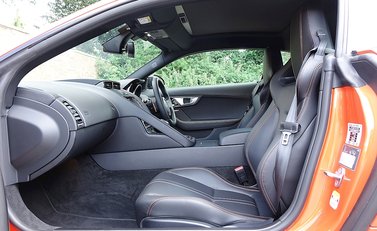 Jaguar F-Type S V6 Coupe 19