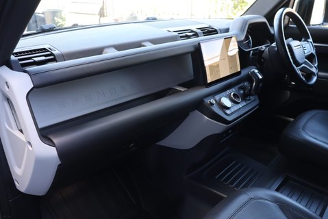 Land Rover Defender 110 HARD TOP MHEV expedition model ask about rear seat conversion 22