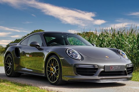 Porsche 911 TURBO S PDK 2