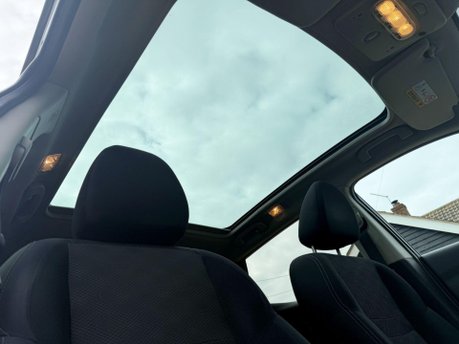 Nissan Qashqai 1.2 DIG-T N-Connecta 2WD Euro 6 (s/s) 5dr 3