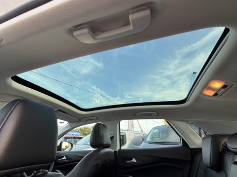 Vauxhall Grandland X 1.2 Turbo Elite Nav Premium Euro 6 (s/s) 5dr 38