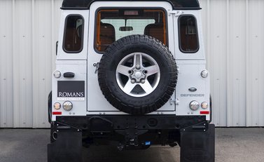 Land Rover Defender 90 Landmark 5