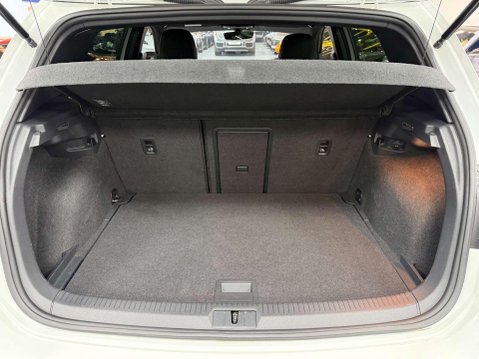 Volkswagen Golf 2.0 TSI GTI Hatchback 5dr Petrol DSG Euro 6 (s/s) (230 ps) 39