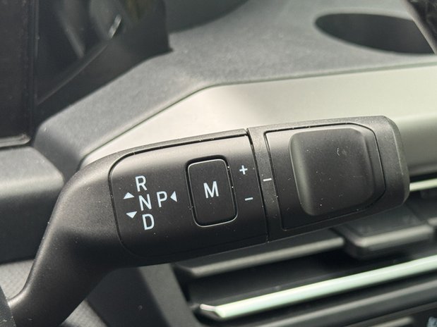 Ford Tourneo Custom Titanium Luxe | 9 Seat | Auto | L2 LWB | 320 | Euro 6 | £31,993 + vat 16