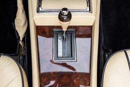 Aston Martin V8 Vantage X-Pack Volante 27