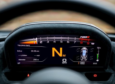 McLaren 720S 17