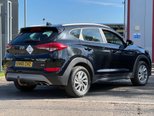 Hyundai TUCSON 2.0 CRDi SE Nav SUV 5dr Diesel Manual 4WD Euro 6 (136 ps) 8