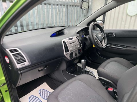 Hyundai i20 1.4 i20 Comfort Auto 5dr 19