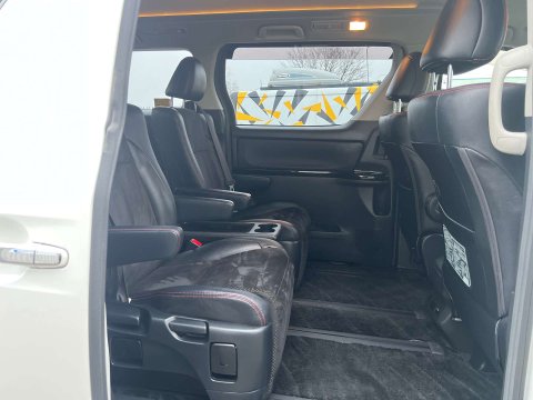 Toyota Vellfire GOLDEN EYES II V6 34