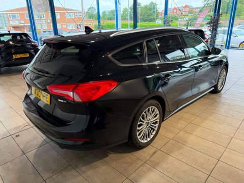 Ford Focus 1.0T EcoBoost MHEV Titanium X Edition Euro 6 (s/s) 5dr 3