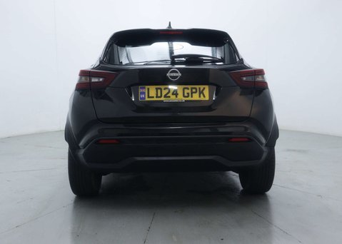 Nissan Juke 1.0 Juke N-Connecta DiG-T Semi-Auto 5dr 10