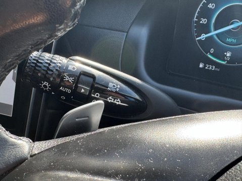 Hyundai TUCSON 1.6 h T-GDi Premium SUV 5dr Petrol Hybrid Auto Euro 6 (s/s) (230 ps) 31