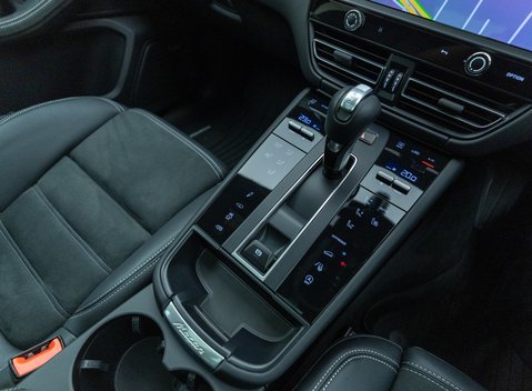 Porsche Macan GTS 16