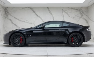 Aston Martin V12 Vantage S 5