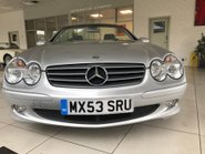 Mercedes-Benz SL Series SL500 V8 38