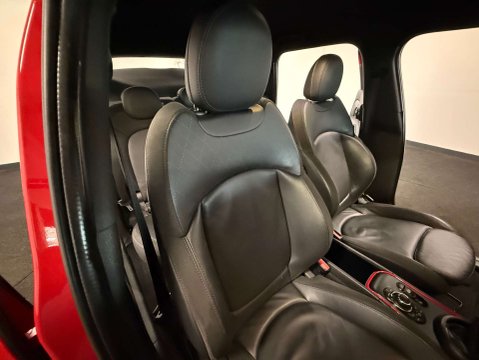 Mini Countryman 1.5 Countryman Cooper Sport 5dr 13