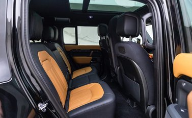 Land Rover Defender X 10