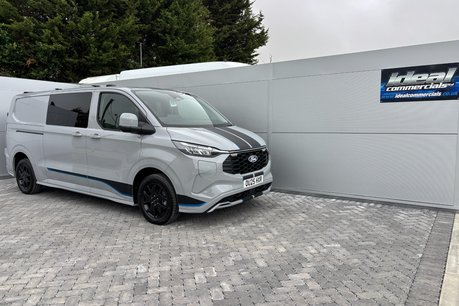 Ford Transit Custom 320 Sport L2H1 Duratec 11.8 kWh PHEV Dciv 