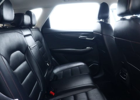 MG HS 1.5 MG HS Excite Semi-Auto 5dr 46