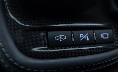 Ferrari GTC4 Lusso V12 TAILOR MADE 27