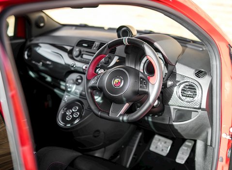 Abarth 695 Tributo Ferrari 11