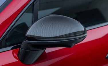 Porsche Macan GTS Electric 41