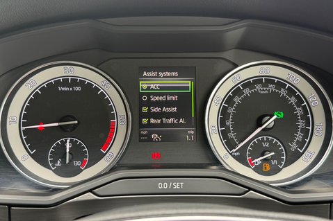 Skoda Superb SE L TDI DSG - FULL SKODA SERVICE HISTORY - 8 SERVICES 40