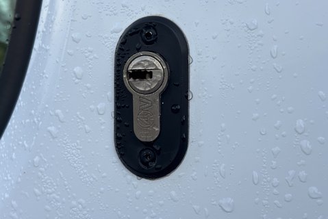 Ford Transit 350 L3 Srw 130 ps Curtain Side Truck with Tail Lift 24