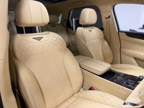 Bentley Bentayga 6.0 W12 SUV 5dr Petrol Auto 4WD Euro 6 (s/s) (608 ps) 71