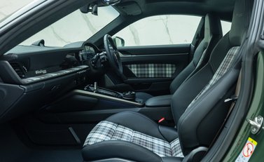 Porsche 911 Turbo 50 YEARS (992) 20