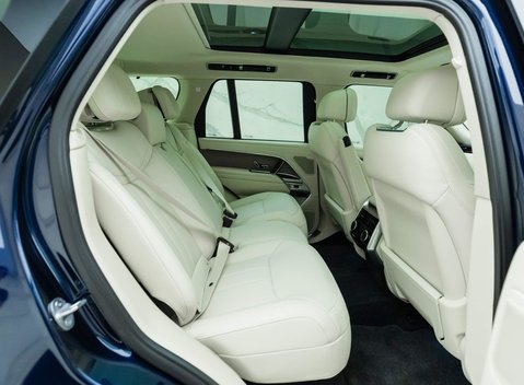 Land Rover Range Rover D350 Autobiography 10