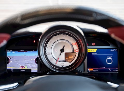 Ferrari 812 Superfast 18