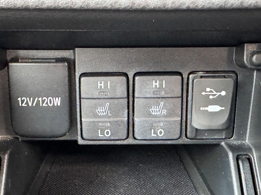 2018 Toyota Auris — image 26
